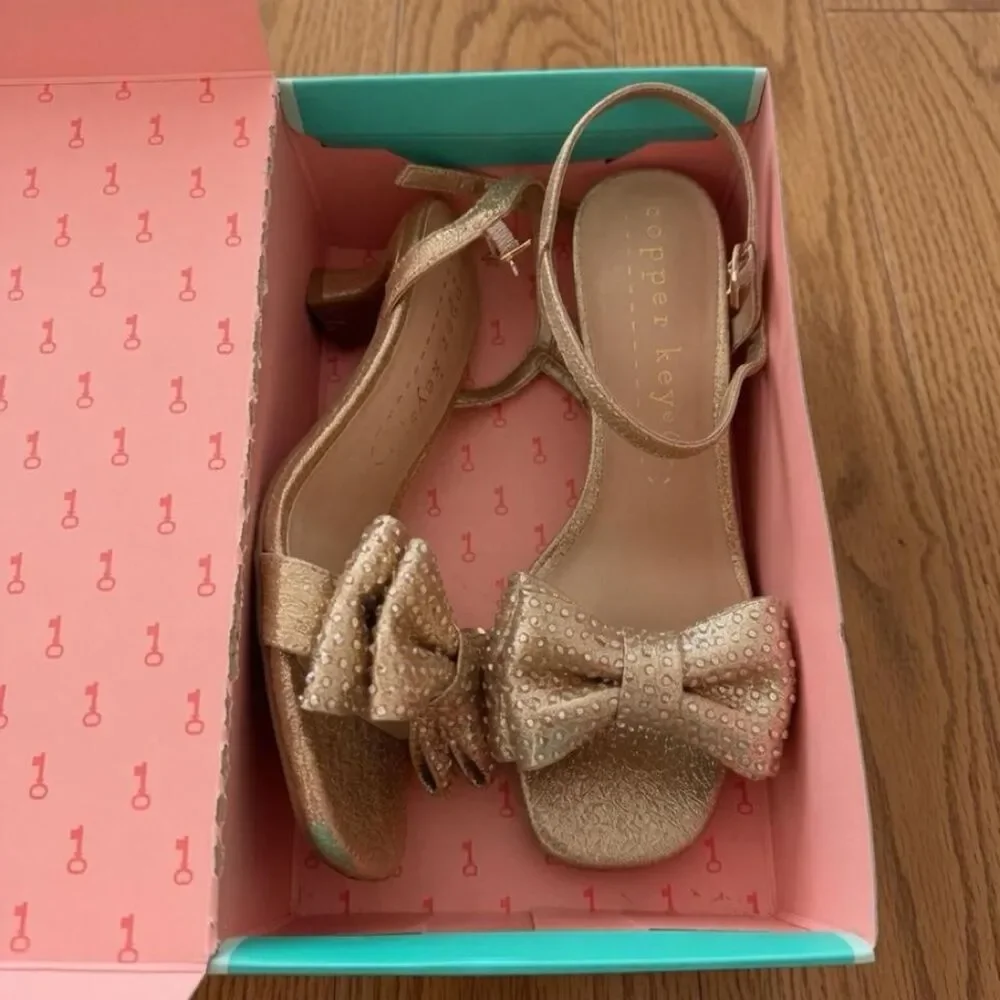 Copper-key Women's Gold and Tan Courts